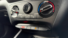 Hyundai i20 1.2 MPi SE 5dr Petrol Hatchback